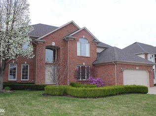 20907 Addison Dr, Macomb, MI 48044