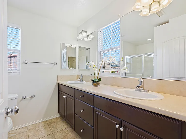 20244 Pienza Ln — Photo 17