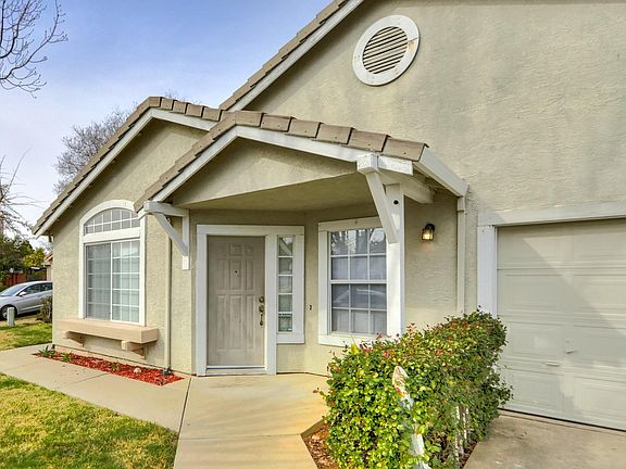 2nd image of 6711 Venetian Ct