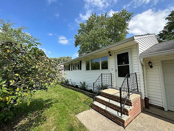 3rd image of 13367 Yager Dr