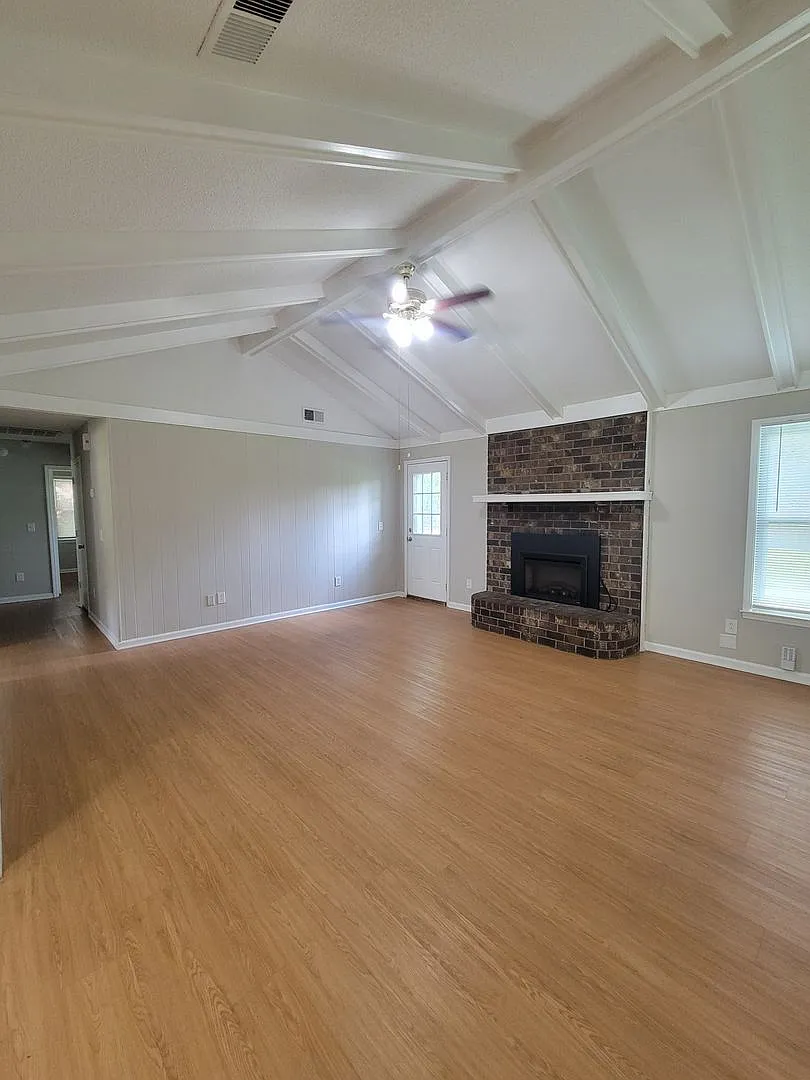 3 Bedroom Home — Photo 2