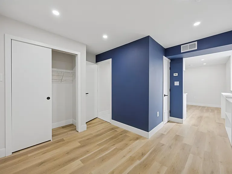 4522 Baker St #3 — Photo 6