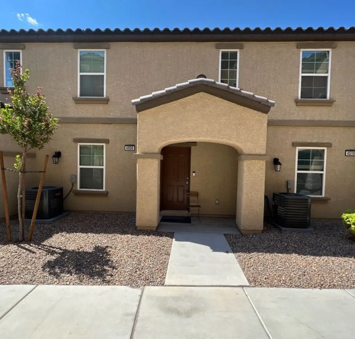 2 bed, 1007 sqft, $1,850 — Photo 1