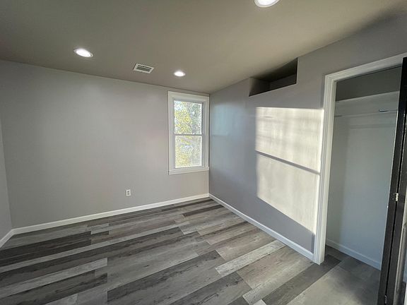 4th image of 258 Montgomery St #1