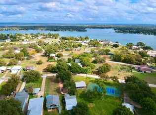 345 E Lakeshore Dr, Sunrise beach, TX 78643
