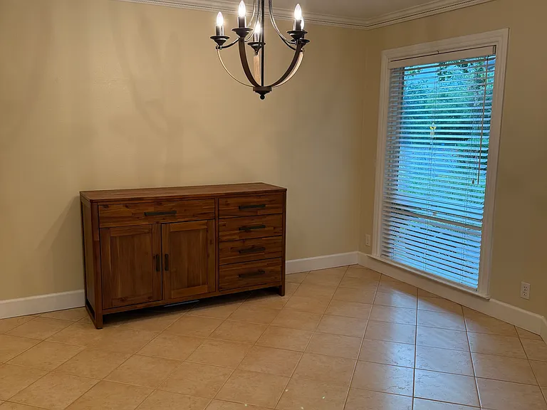 5852 Sentinel St — Photo 11