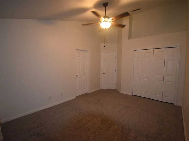 2620 Lancaster Ct — Photo 12