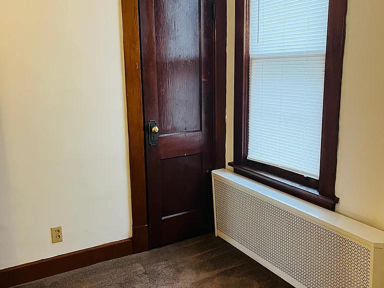 25 Kent St #2 — Photo 11