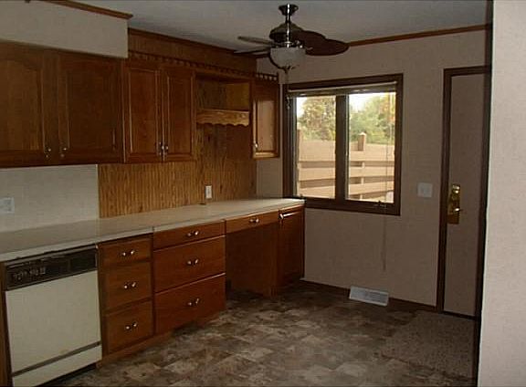 4th image of 11089 Riverbend Ct E