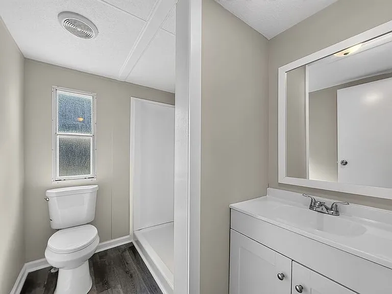 9009 Dorchester Ln — Photo 14