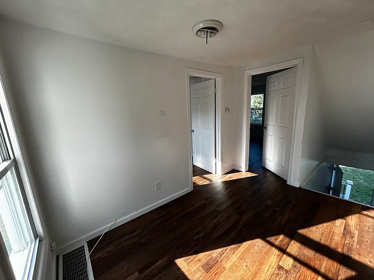 1135 Avery Ave #2 — Photo 3