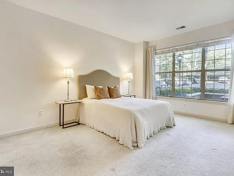 10828 Antigua Ter — Photo 10