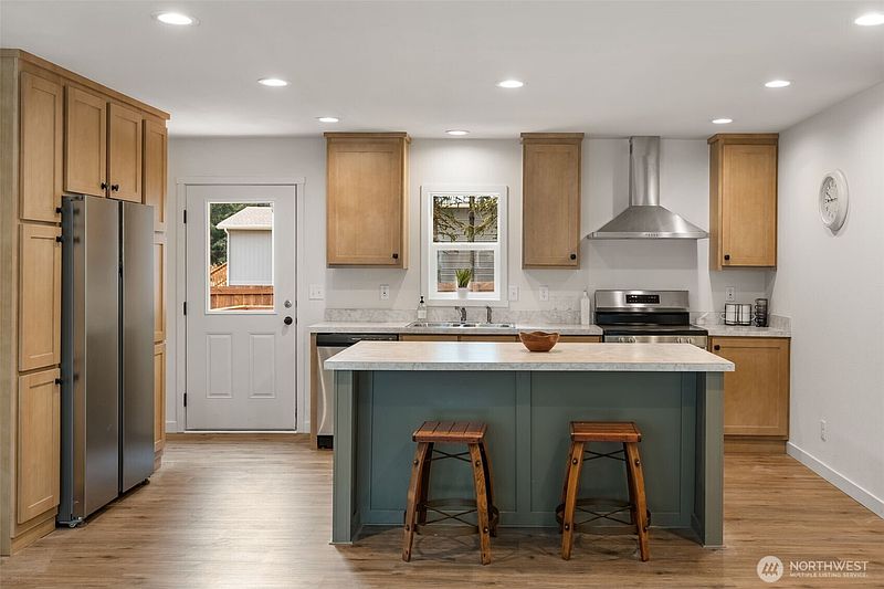 3rd image of 1108 Koontz Road