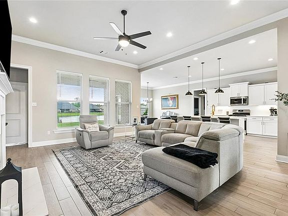 5th image of 138 Cypresswood Dr