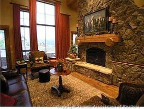 5th image of 250 Cottonwood Cir