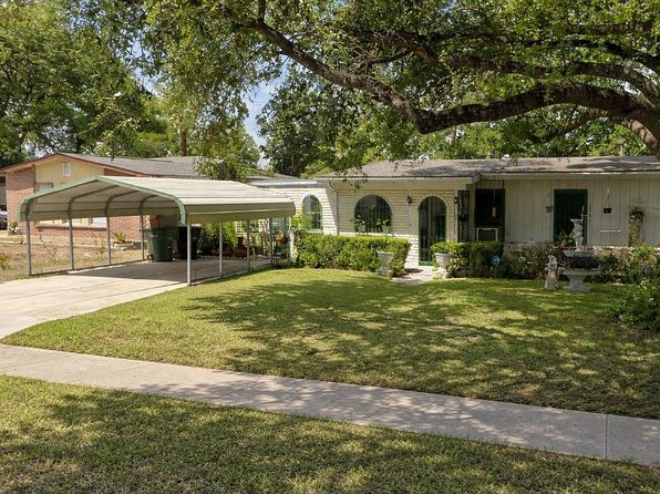 75 Wayside Dr