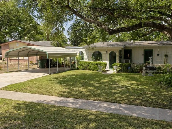 75 Wayside Dr, San Antonio, TX 78213