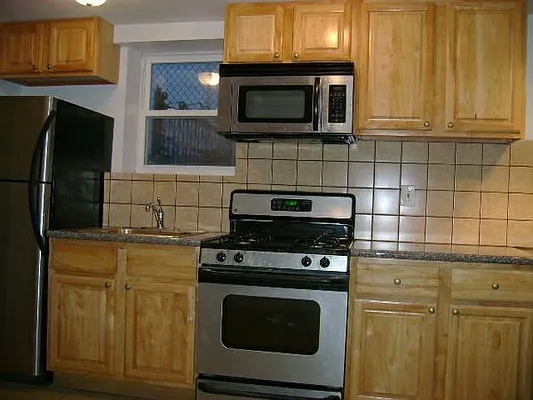 Rented by CRG Realty Inc | media 10