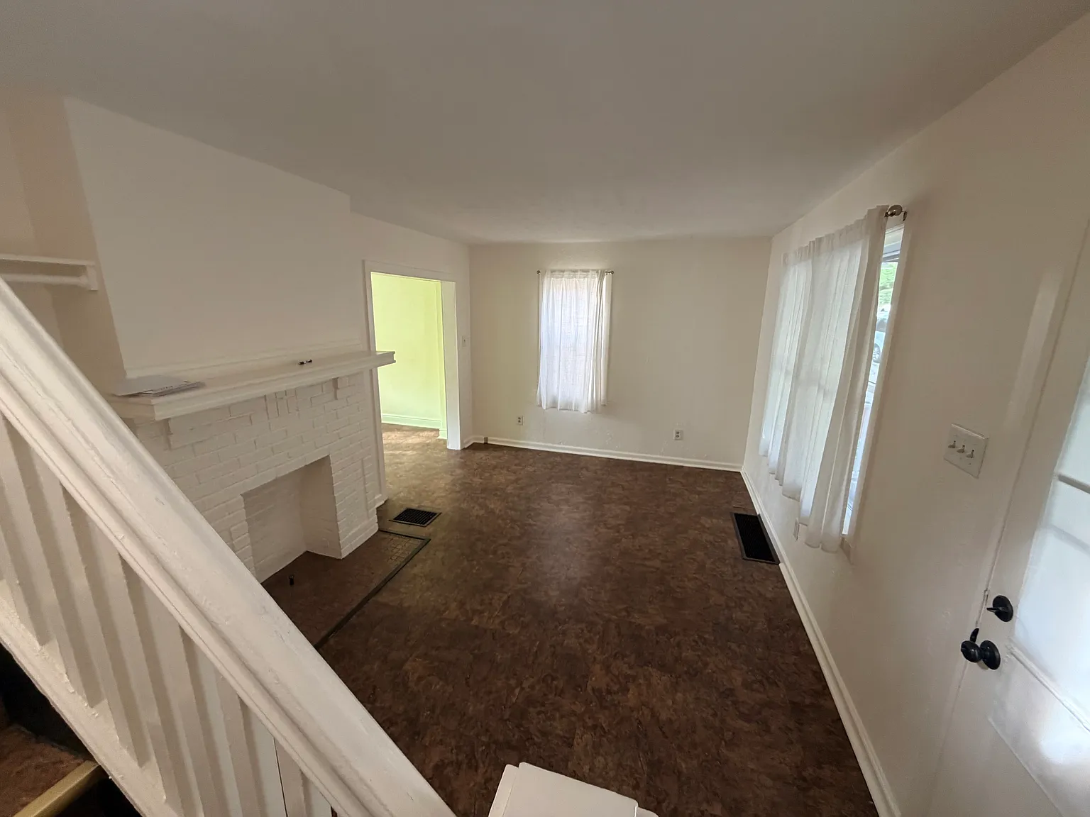 2 bed, 968 sqft, $1,800 — Photo 3