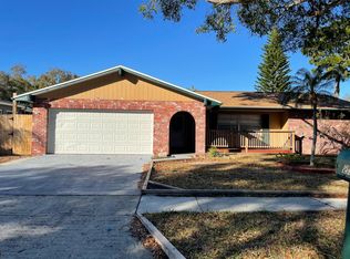 2334 Colonial Ct, Dunedin, FL 34698