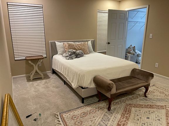 5th image of 253 Riverrun Dr