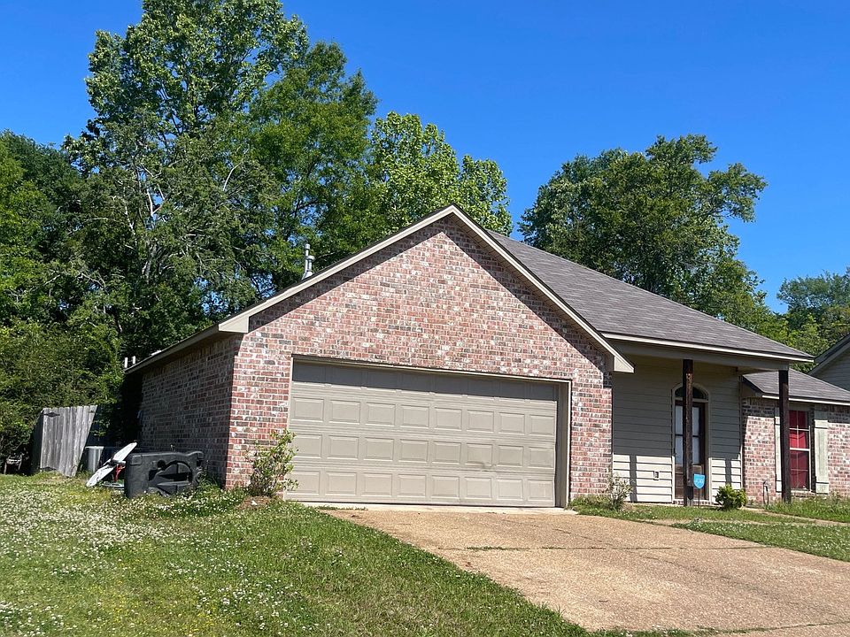 2nd image of 103 Garrett Dr