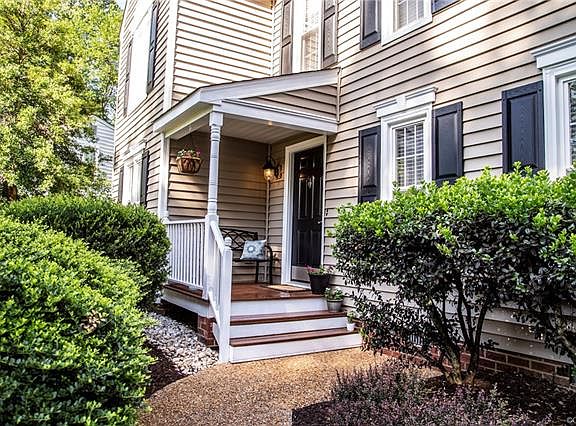 3rd image of 9089 Newcastle Dr