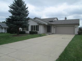 6343 2nd Ave, Lake Geneva, WI 53147