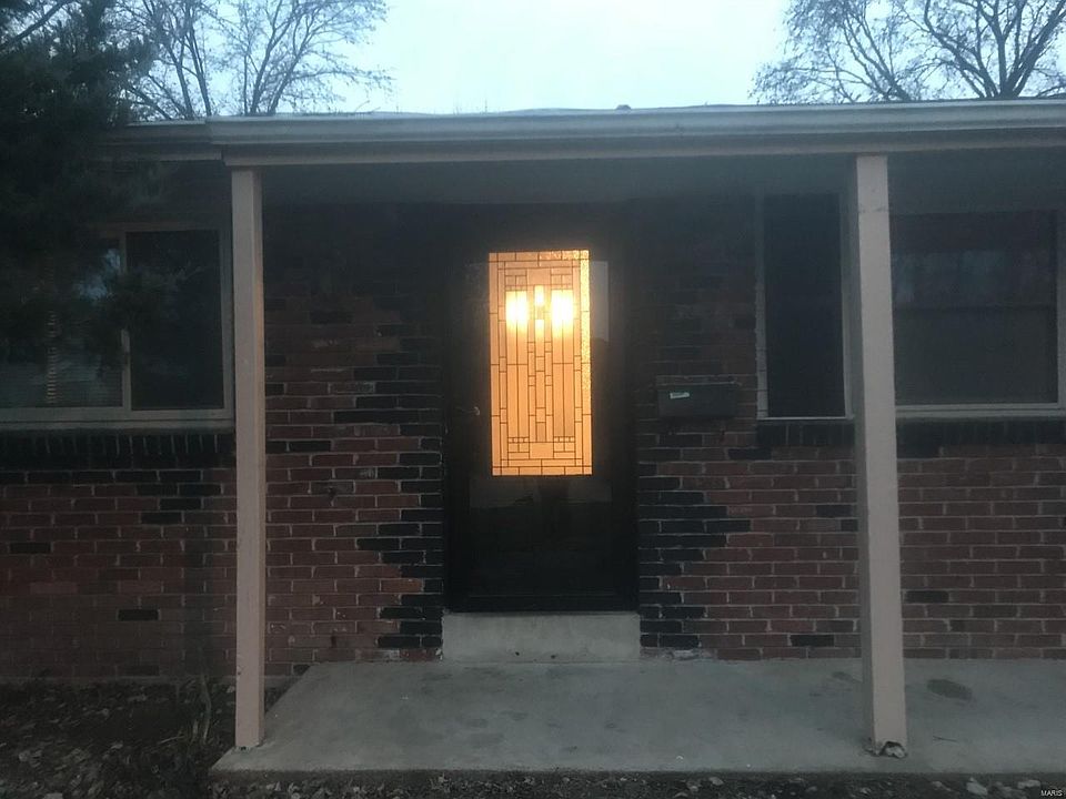 1st image of 1820 Bluebird Dr