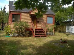 9531 College Way N, Seattle, WA 98103