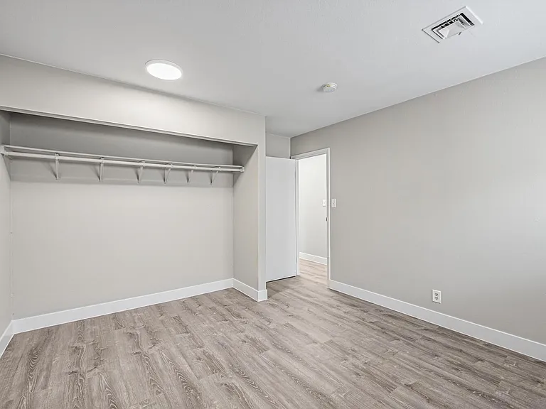 3125 W Center Ave — Photo 20