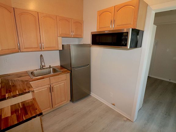 4th image of 202-21 2nd Ave #2021