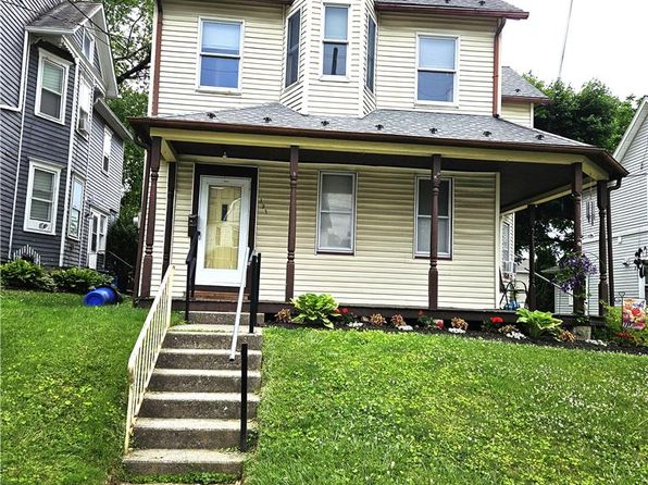121 N New St