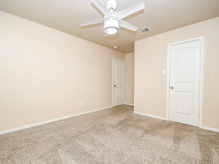29251 Jacobs River Dr — Photo 14