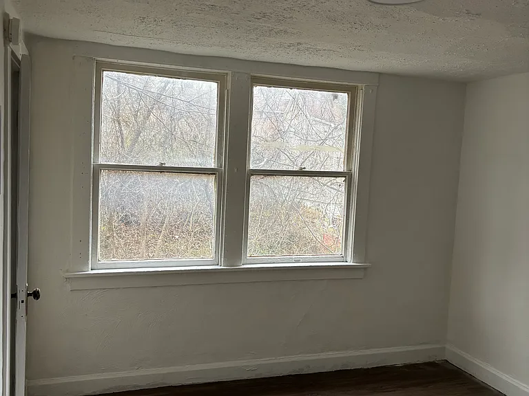 29 Oakwood Rd #2 — Photo 4