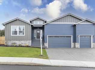 1376 NE Moore Ave, Estacada, OR 97023