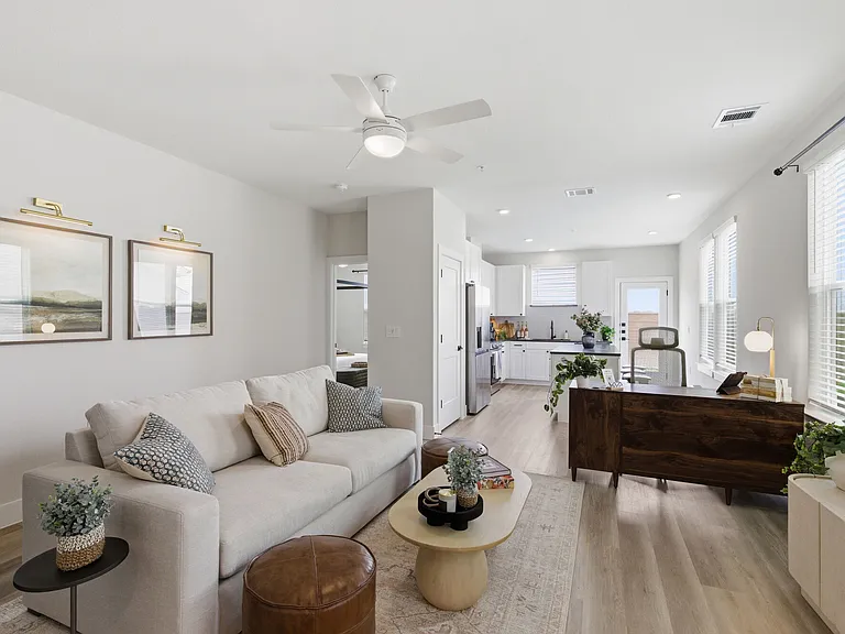 HARMON Melissa by Crescent Communities — Photo 3