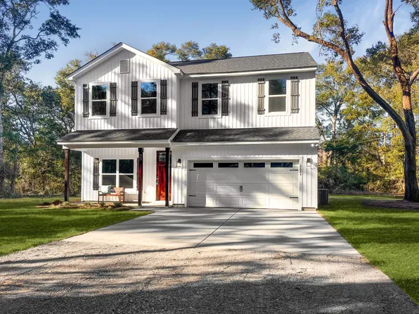 2684 Roseville Rd, Wadmalaw Island, SC 29487