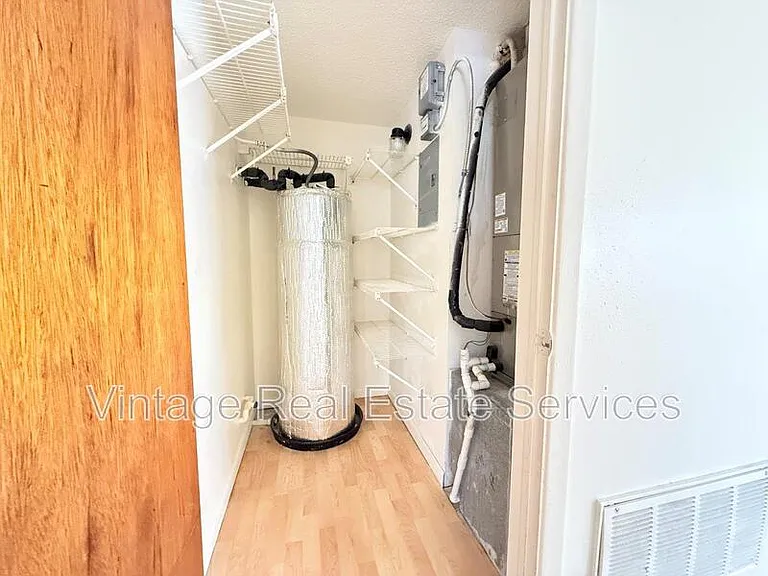 Whitehall Garden Apartments — Photo 13