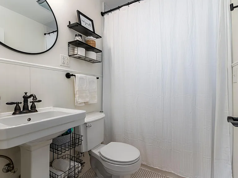 609 S Emerald Ln — Photo 10