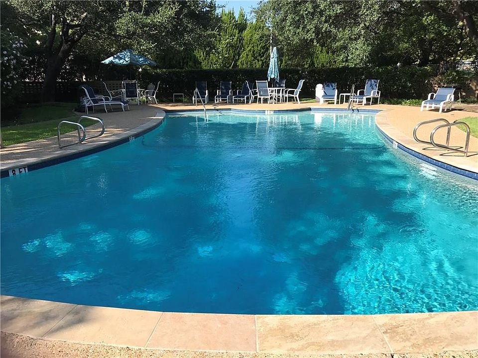 1st image of 11152 Valley Dale Dr #C