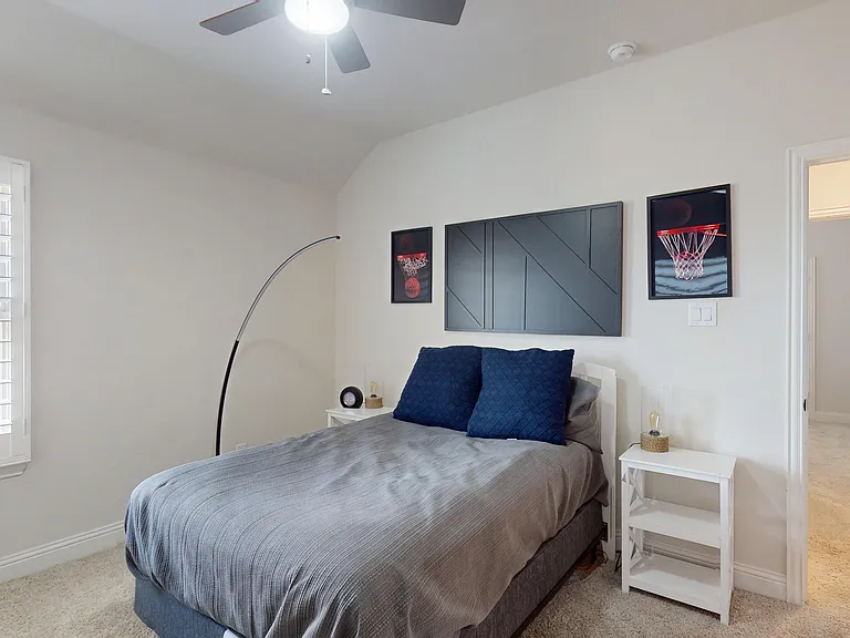 2912 Seattle Slew Dr — Photo 38