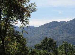 334 E View Rd, Sylva, NC 28779