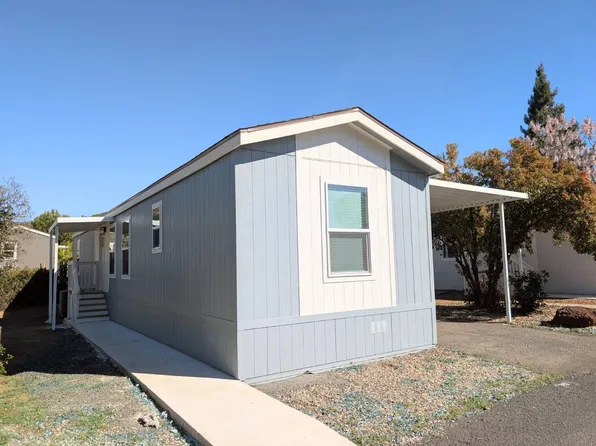 400 Sulphur Bank Dr #39, Clearlake Oaks, CA 95423