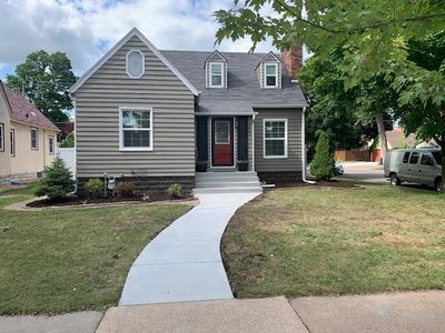 755 Cottage Ave E, Saint Paul, MN, 55106