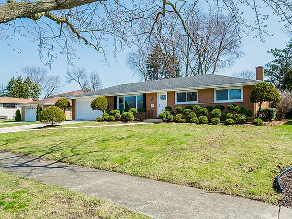 2nd image of 500 Tana Ln