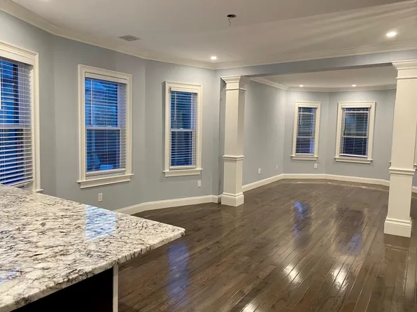 10 Morrill St Floor 2, Dorchester, MA 02125