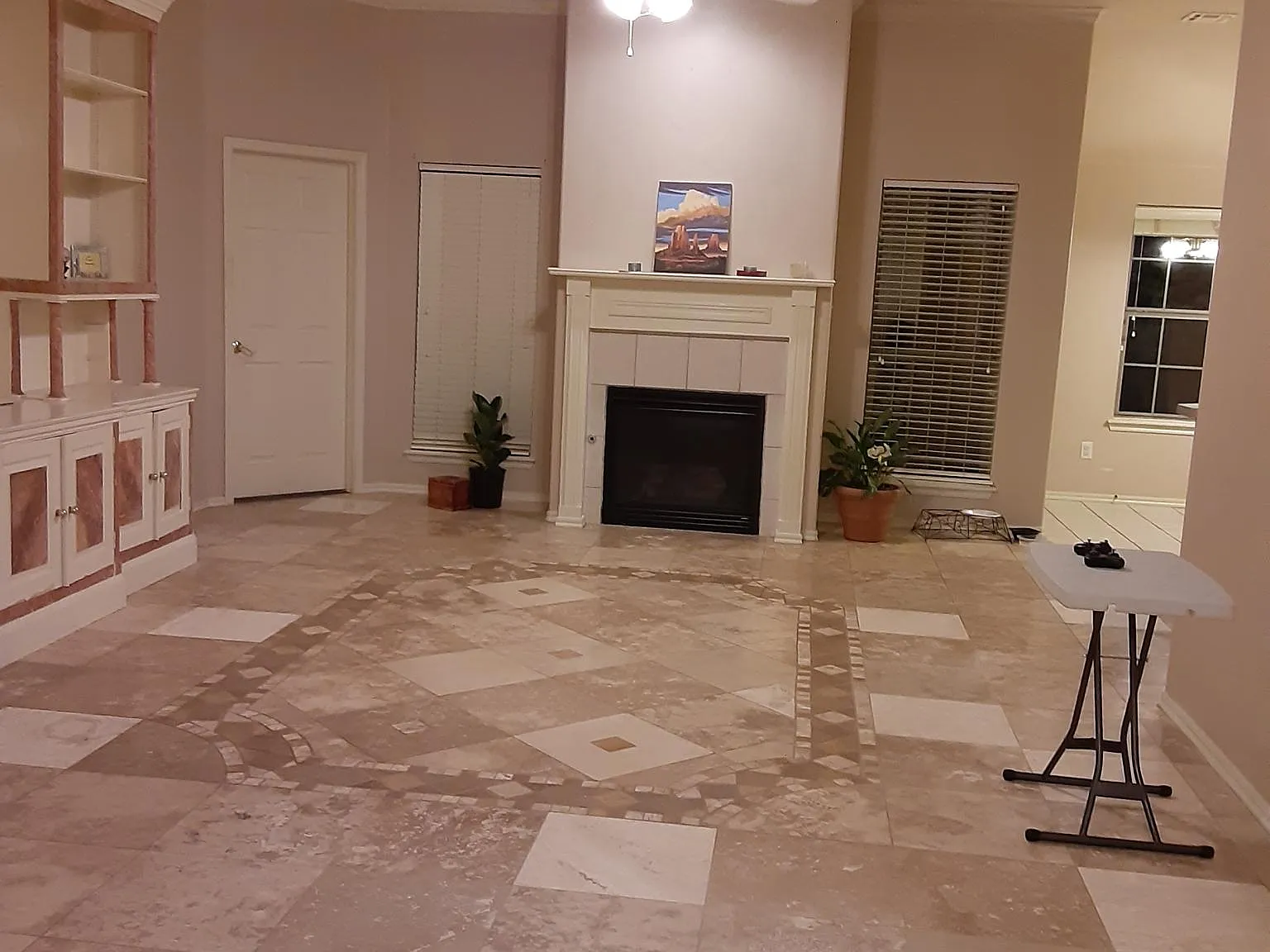 4 bed, 1917 sqft, $2,200 — Photo 3
