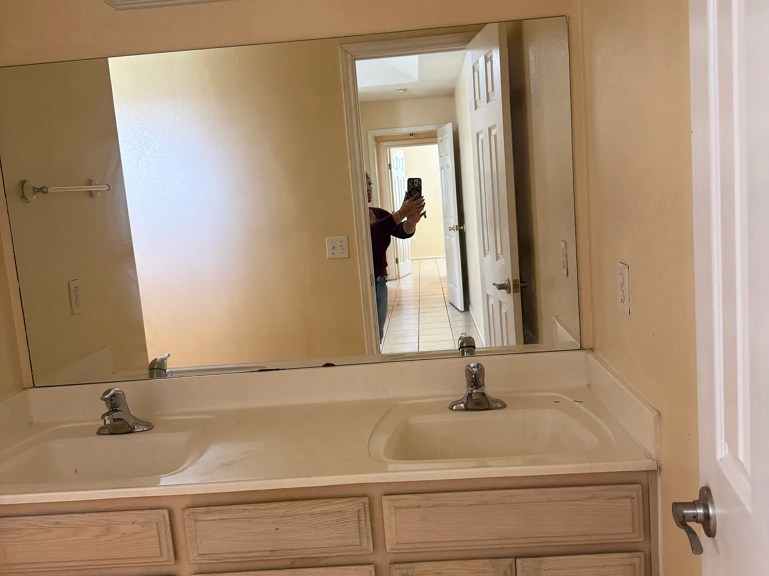 3 bed, 1350 sqft, $1,350 — Photo 4