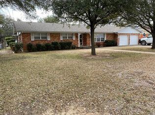 1503 Grand Ave, Cleburne, TX 76033